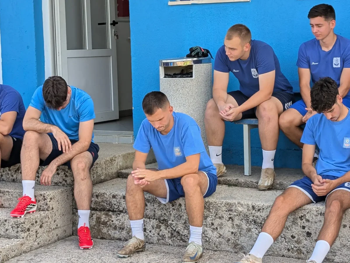 FOTO: Drago Bandić novi trener HNK Grude! 20 igrača došlo na prvi trening 5