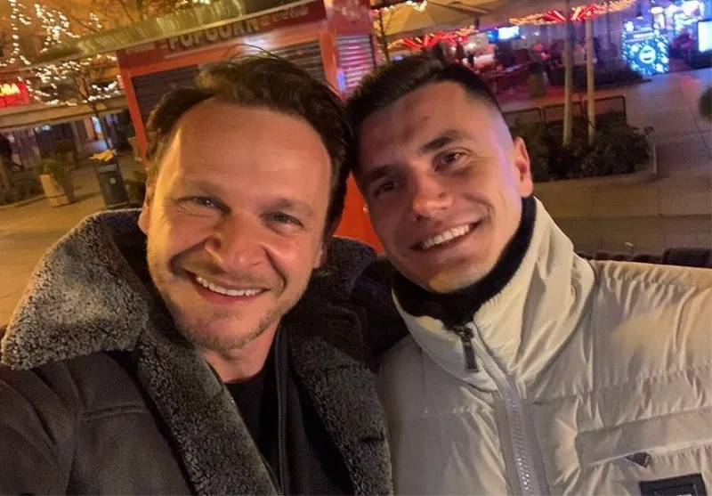 Enis Gojaku: Zabijaj te golove i uveseljavaj nas! Gojak: Ako Bog da brate...