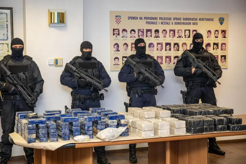 Švercali cigarete preko Ploča, policija im ubacila prikrivenog istražitelja: ''Prelazimo na koku''
