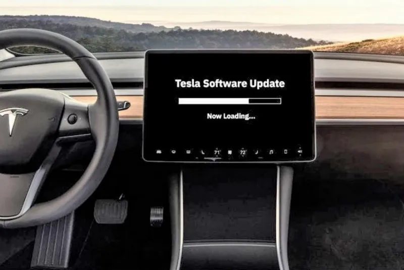 Tesla ažurira 817.000 vozila