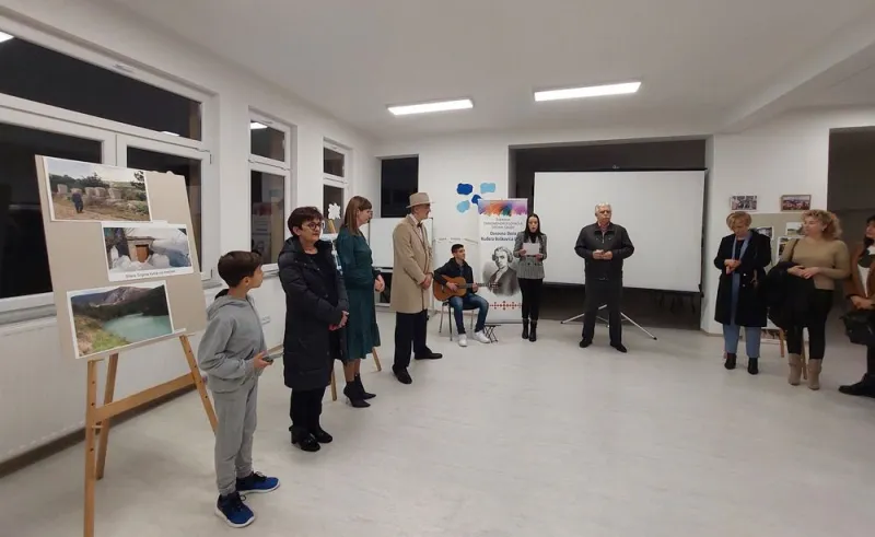 U Grudama otvorena izložba fotografija Ljube Kovača 2