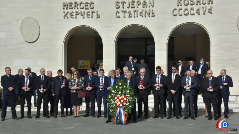 FOTO: Počeo HNS, donose se zaključci 1