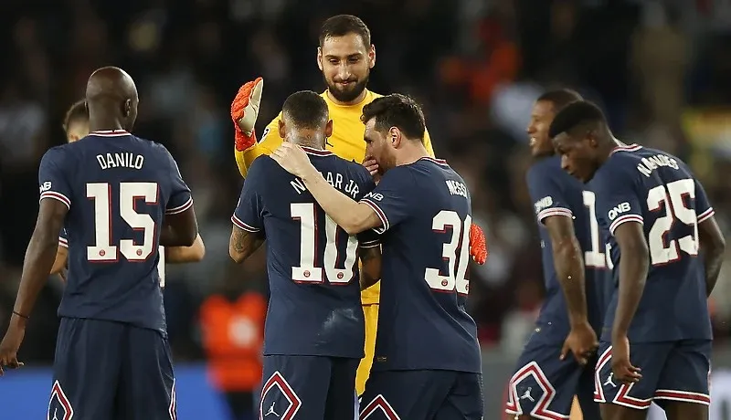 Totalni kaos u Parizu, potukli se nakon ispadanja Donnarumma i Neymar