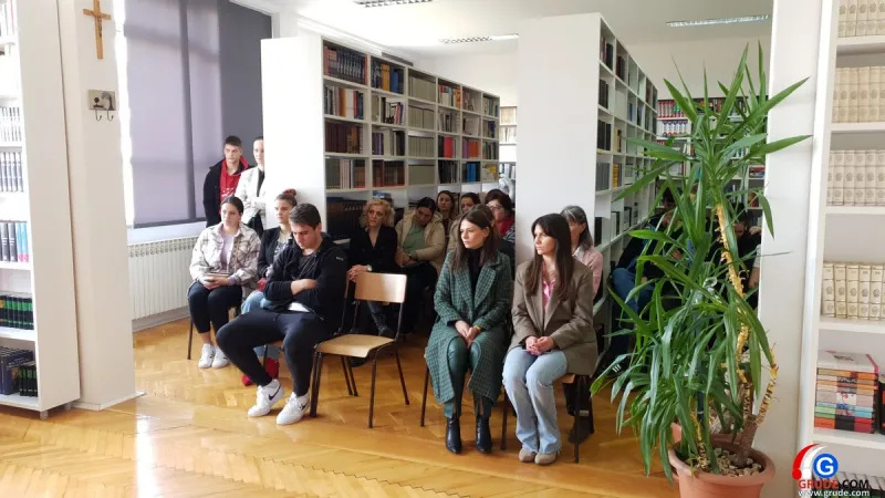 FOTO/VIDEO: U Srednjoj školi Grude predstavljena Danteova knjiga 4