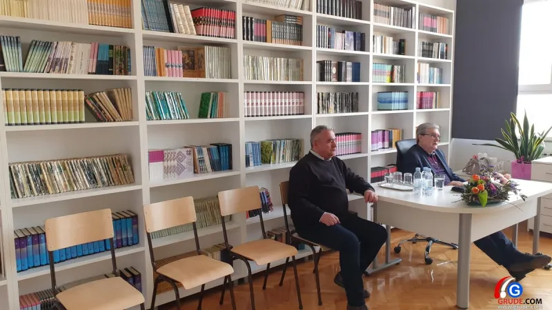 FOTO/VIDEO: U Srednjoj školi Grude predstavljena Danteova knjiga 2