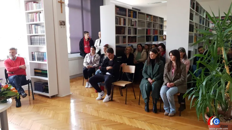 FOTO/VIDEO: U Srednjoj školi Grude predstavljena Danteova knjiga 1