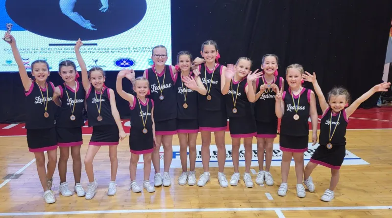 FOTO: DVA ZLATA I SEDAM BRONCI ZA CHEERLEADING KLUB LEDINAC