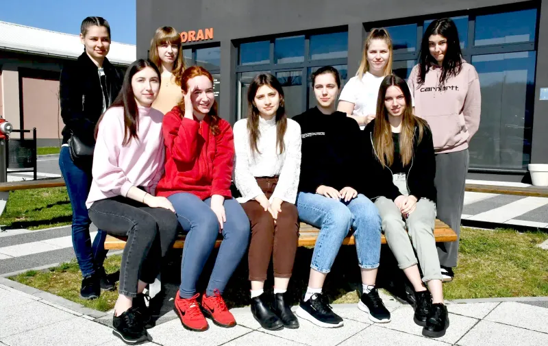 14 studentica iz Ukrajine nastavlja u Hrvatskoj, duhoviti Imoćanin im pomaže da se prilagode