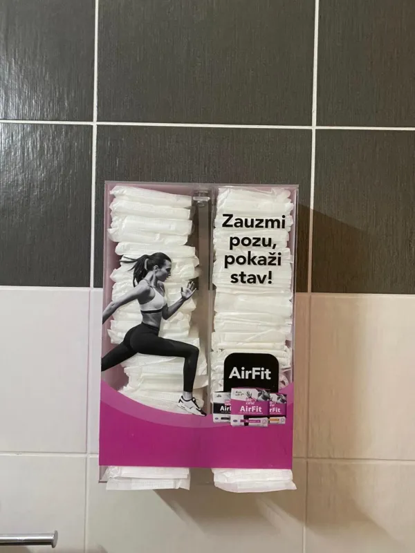 Projektom Period studenticama Fakulteta zdravstvenih studija Sveučilišta u Mostaru uz podršku grudske Violete osigurani higijenski ulošci 1