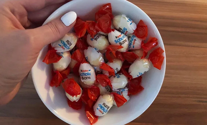 KINDER SCHOKO BONS POVLAČI SE IZ BIH