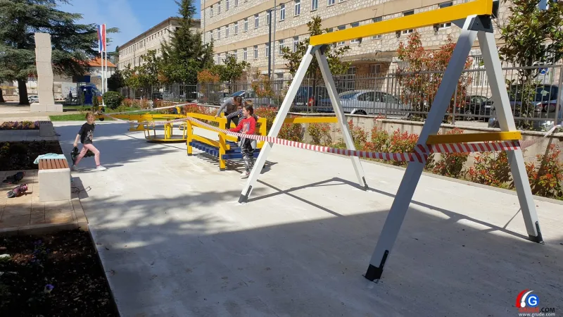 FOTO: Park hrvatskih velikana u Grudama obogaćen sadržajem za djecu 3