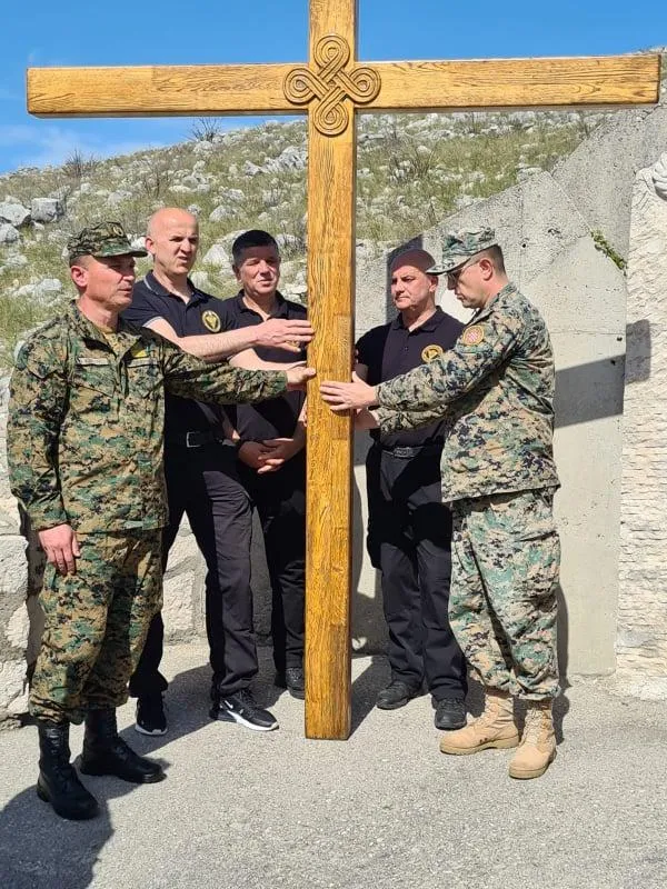 MOSTAR: Križ do Huma nosili branitelji svih ratnih bojni grada Mostara 1