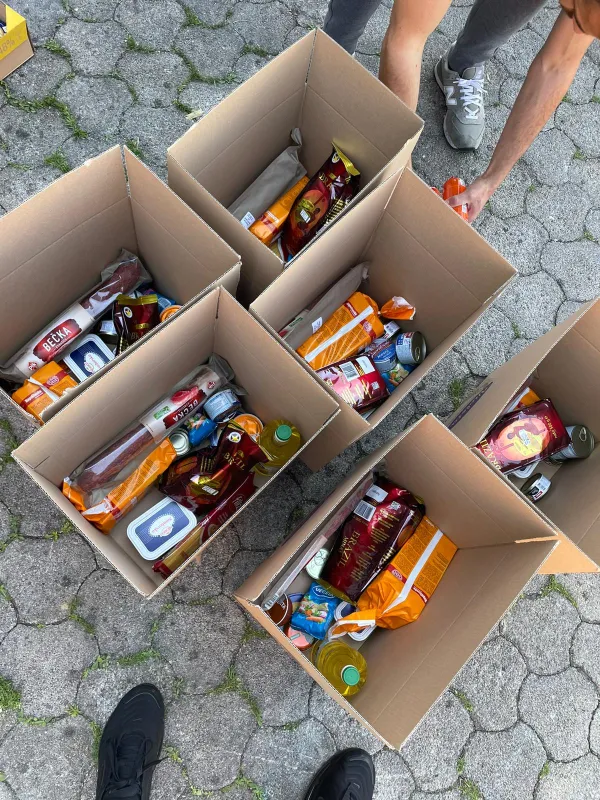 FOTO: GRUDSKI HUMANITARCI I VOLONTERI ULJEPŠALI I USKRS SVIMA 3