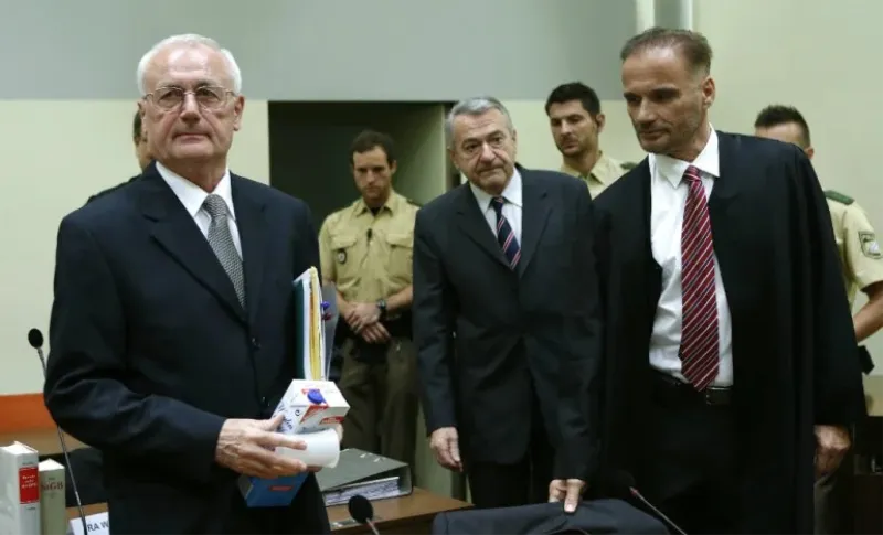 Što je generale najednom ponukalo da podrže ovu trojicu?