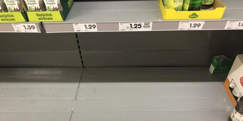 I to je Njemačka: 'Jučer se tukli oko toaletnog papira, sutra oko ulja i brašna...'