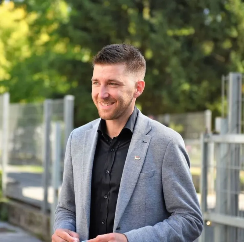 Žarko Kovačević je 'povampireni četnik', i Srbi ga žele smijeniti zbog uvreda na Uskrs