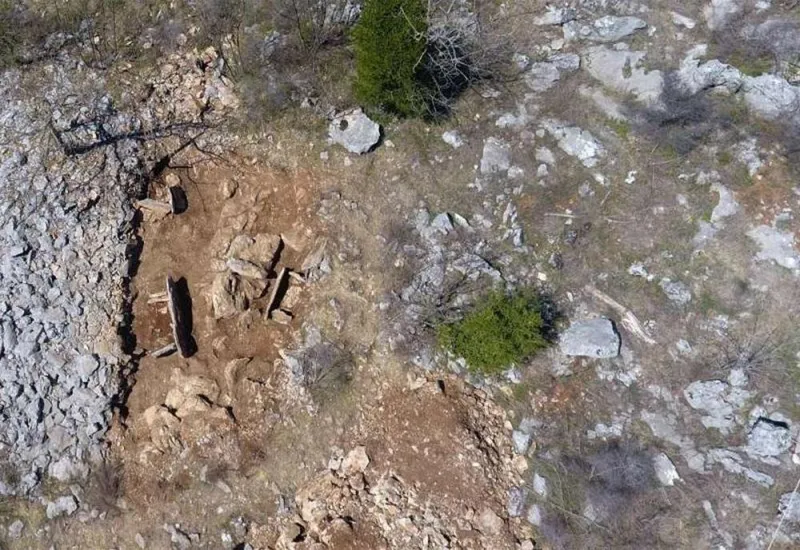 Peć Mlini: pronađeni grobovi iz brončanog doba