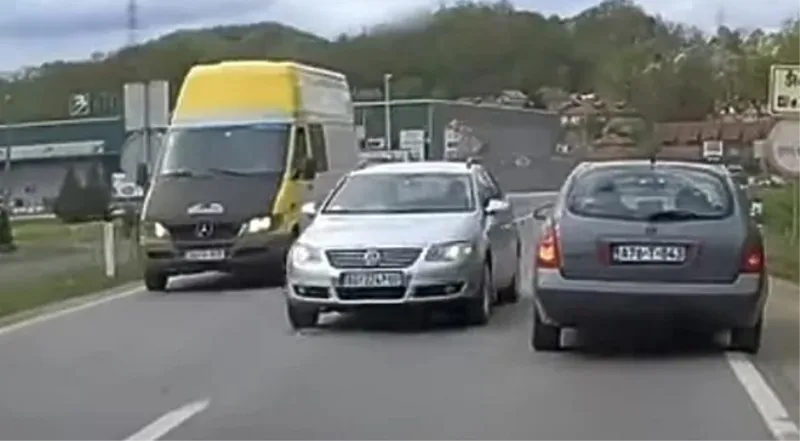 VIDEO: Luđačko pretjecanje u BiH, pribrani vozači sačuvali živote