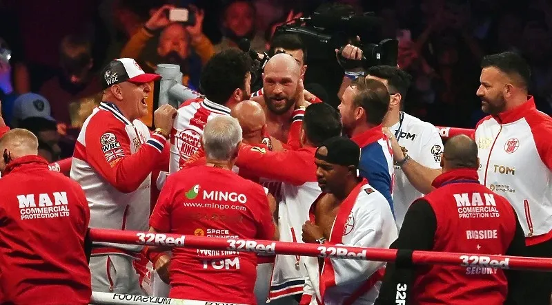 Fury slavio i završio karijeru: Posvećujem pobjedu, kao i uvijek, ISUSU KRISTU