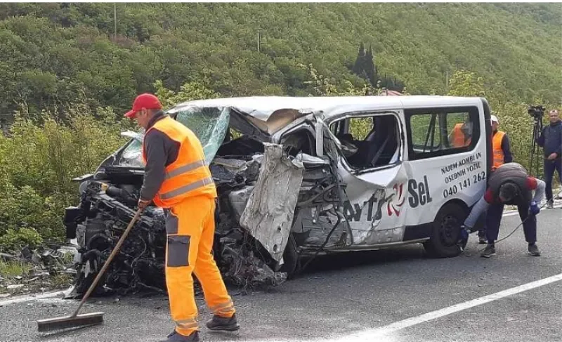 Traga se za vozačem cisterne koju je struja odnijela stotine metara nizvodno