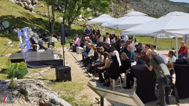 FOTO/VIDEO: Grude svečano zatvorile 59. Šimićeve susrete! Stijepo Mijović Kočan dobitnik je nagrade Antun Branko Šimić