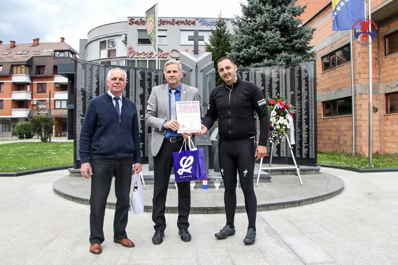 Biciklistička karavana Mostar – Vukovar stigla u Žepče FOTO 3