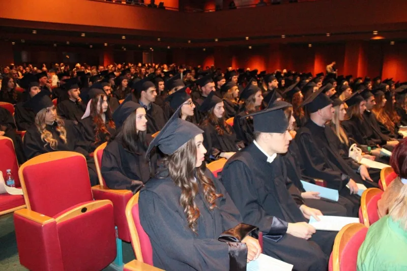 Svečano promovirano 209 diplomanada Filozofskog fakulteta SUM-a 2