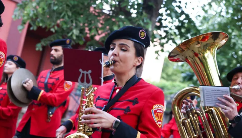 Tradicija se ne gubi: Budnica kroz ulice Mostara