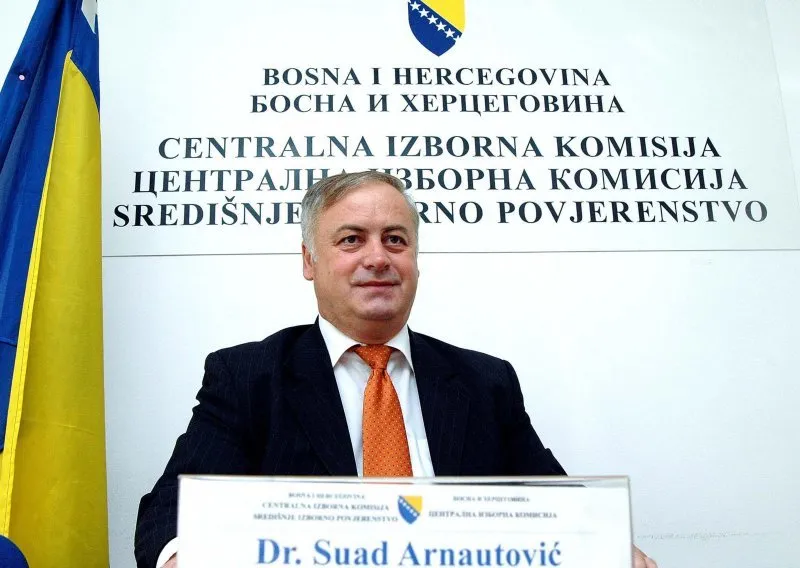 CIK sutra raspisuje nelegalne izbore u BiH, praznik nasilja nad malobrojnijima
