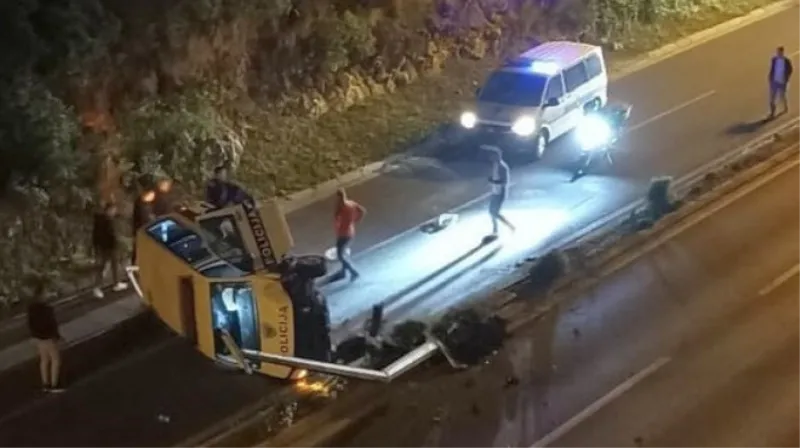 KAOS U MOSTARU: Prevrnulo se policijsko vozilo