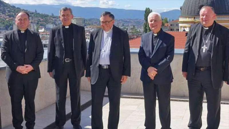 BISKUPI ODLUČILI: Mise 30 KM, umjesto dosadašnjih 20