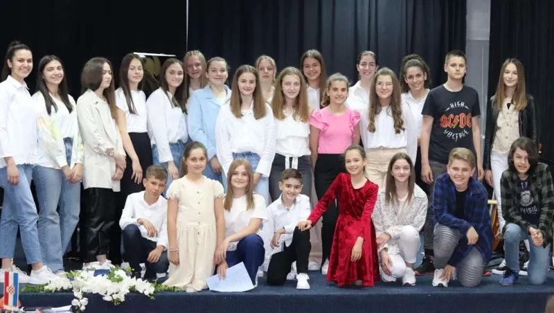 FOTO: Mladi virtuozi Osnovne glazbene škole Grude održali koncert
