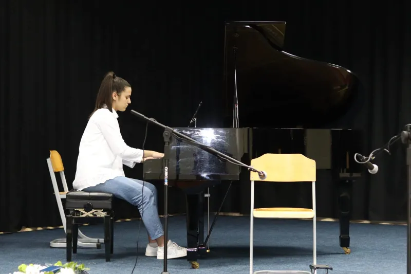 FOTO: Mladi virtuozi Osnovne glazbene škole Grude održali koncert 12