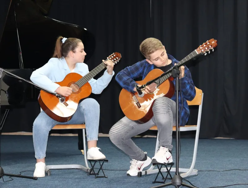 FOTO: Mladi virtuozi Osnovne glazbene škole Grude održali koncert 17