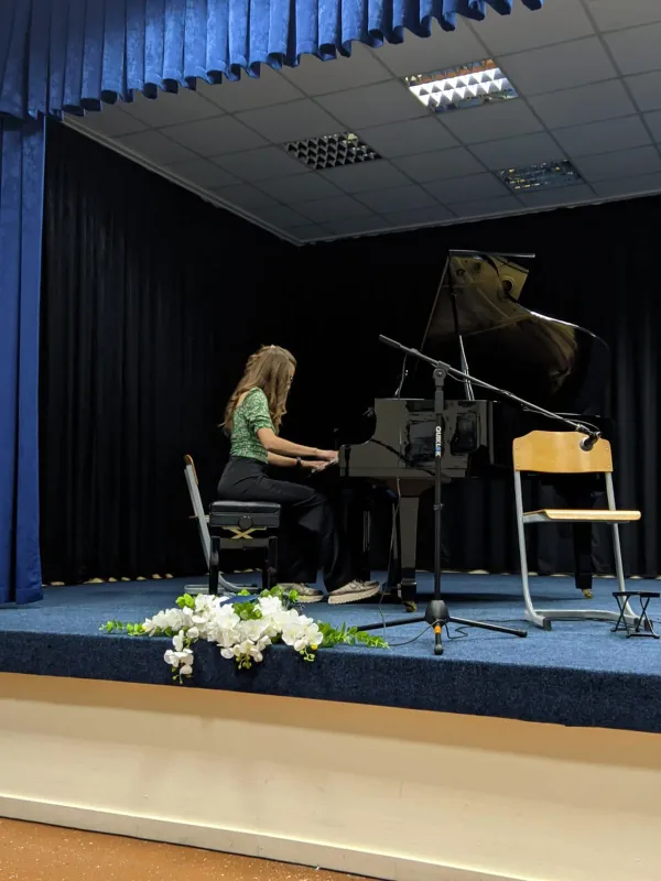FOTO: Mladi virtuozi Osnovne glazbene škole Grude održali koncert 4