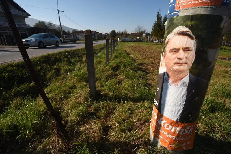 Tko je Željko Komšić? Otac Hrvat, majka Srpkinja, žena Bošnjakinja, stric ustaša... 1