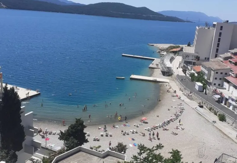 Otvorena sezona kupanja u Neumu