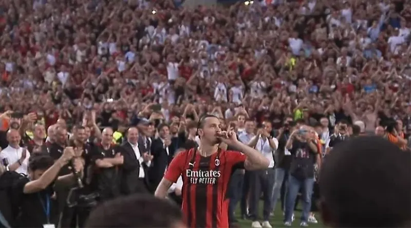 VIDEO: Zlatan, doktor nogometa, s kubankom i šampanjcem doveo atmosferu do usijanja