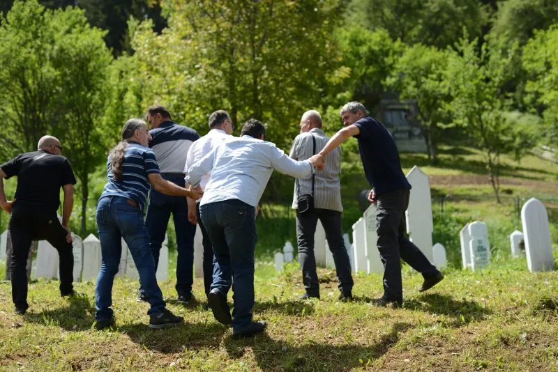 FOTO: HVO, HV, Armija i Vojska RS-a odali počast ubijenima u Trusini i Stupnom Dolu 1