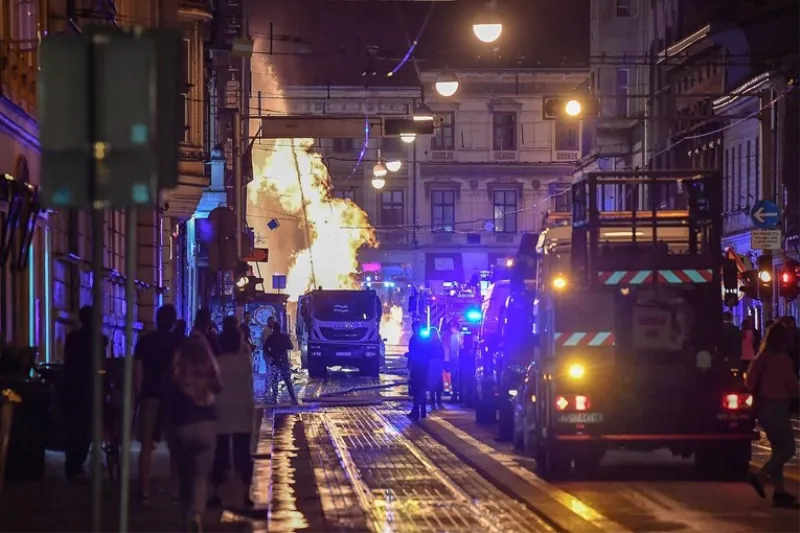 Četvero ozlijeđenih nakon požara u Zagrebu, nakon što je bager probio plinovod