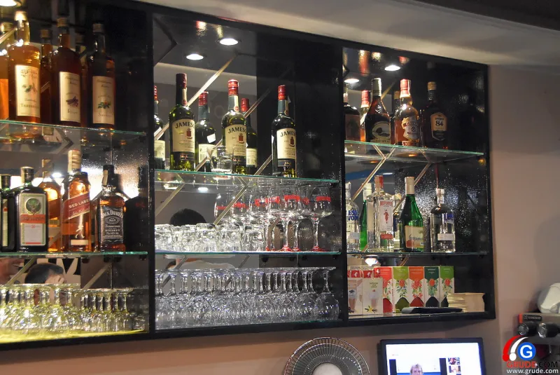 FOTO: Grude bogatije za Jameson Bar, kultna kavana 'Kod Modre' u novom ruhu 9
