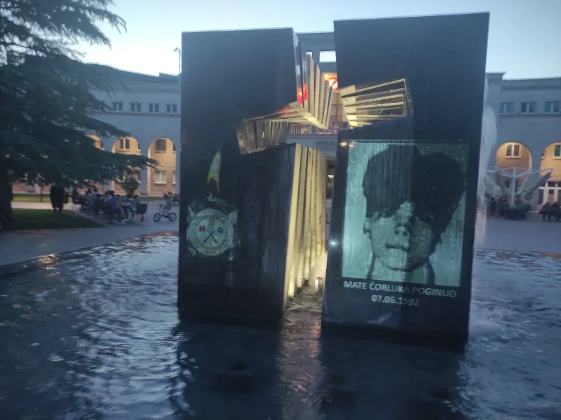 FOTO/VIDEO: Mostar odao počast vitezovima iz općine Grude i Brotnjaku 3
