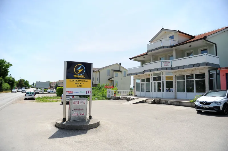 (FOTO) OTVORENA NOVA TRGOVINA ELEKTROMATERIJALOM, RASVJETOM I ALATIMA: KUPCIMA NUDE NAJBOLJE PROIZVODE 1