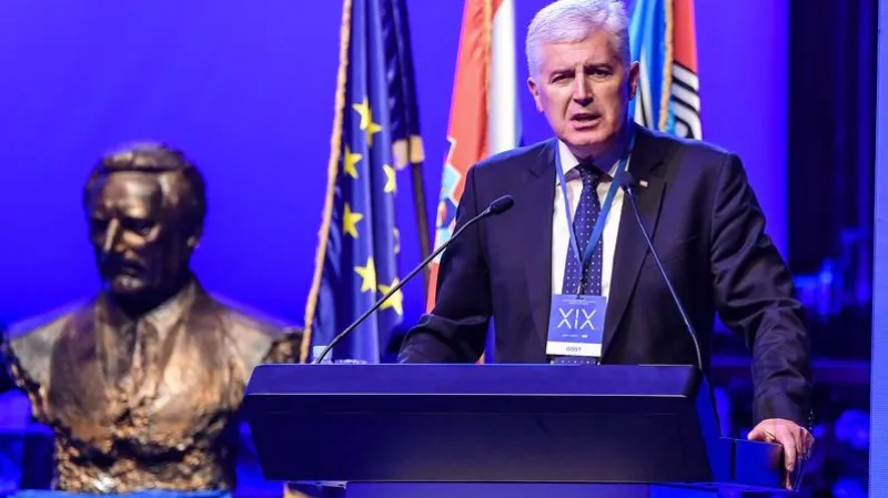 Čović: Studentima sam objašnjavao primjere Violete i Petra Ćorluke, Grafotiska... uspješnih tvrtki