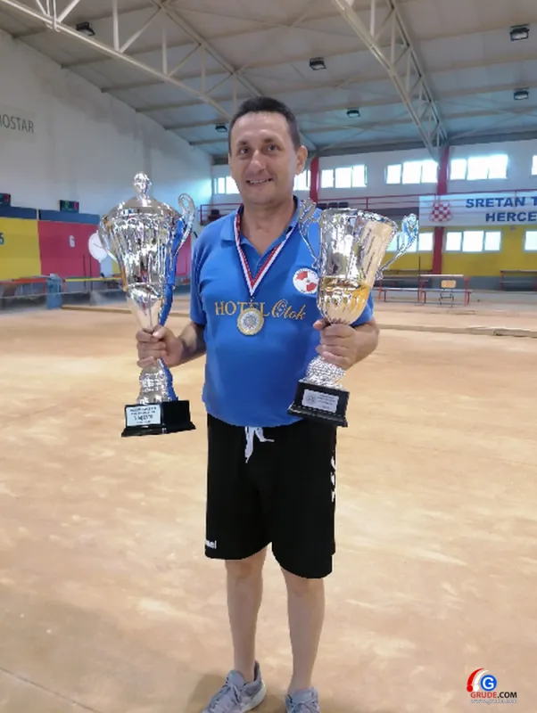 GRUĐANI POTOPILI GUSARE, osvojena dvostruka kruna! 1