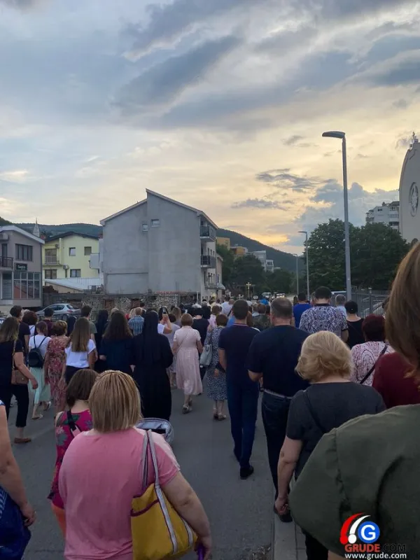 FOTO: Procesija kroz Mostar i blagoslov u Franjevačkoj crkvi 10