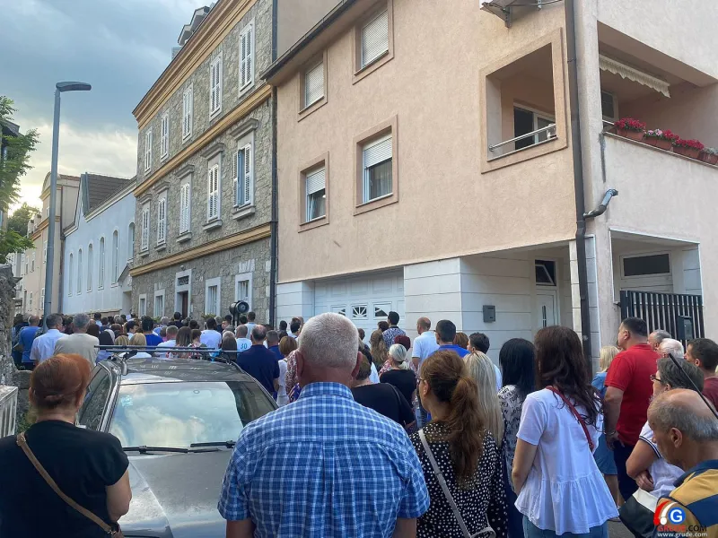 FOTO: Procesija kroz Mostar i blagoslov u Franjevačkoj crkvi 2