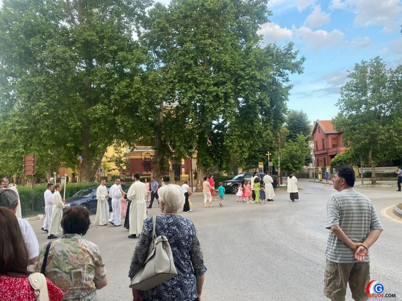FOTO: Procesija kroz Mostar i blagoslov u Franjevačkoj crkvi 4