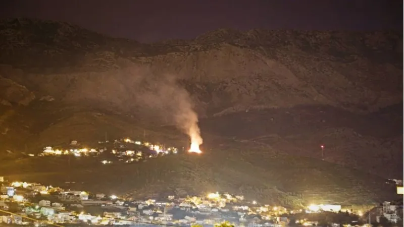 Buknuo požar iznad Splita, na terenu i vojska, moguće da je teren miniran