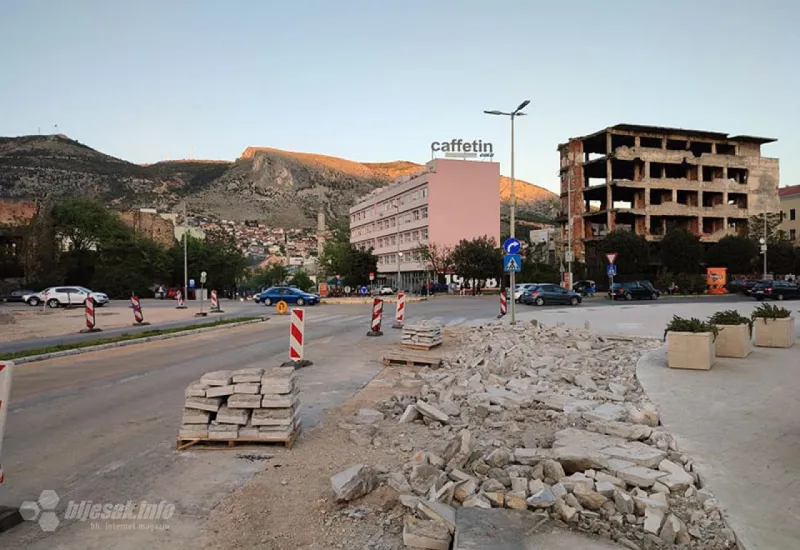 MOSTAR: Obustava prometa na Španjolskom trgu